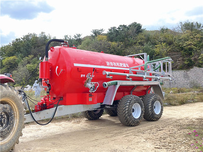 高效環保的養殖業施肥利器 大型奶牛場液態施肥機與豬場糞水沼液施肥車